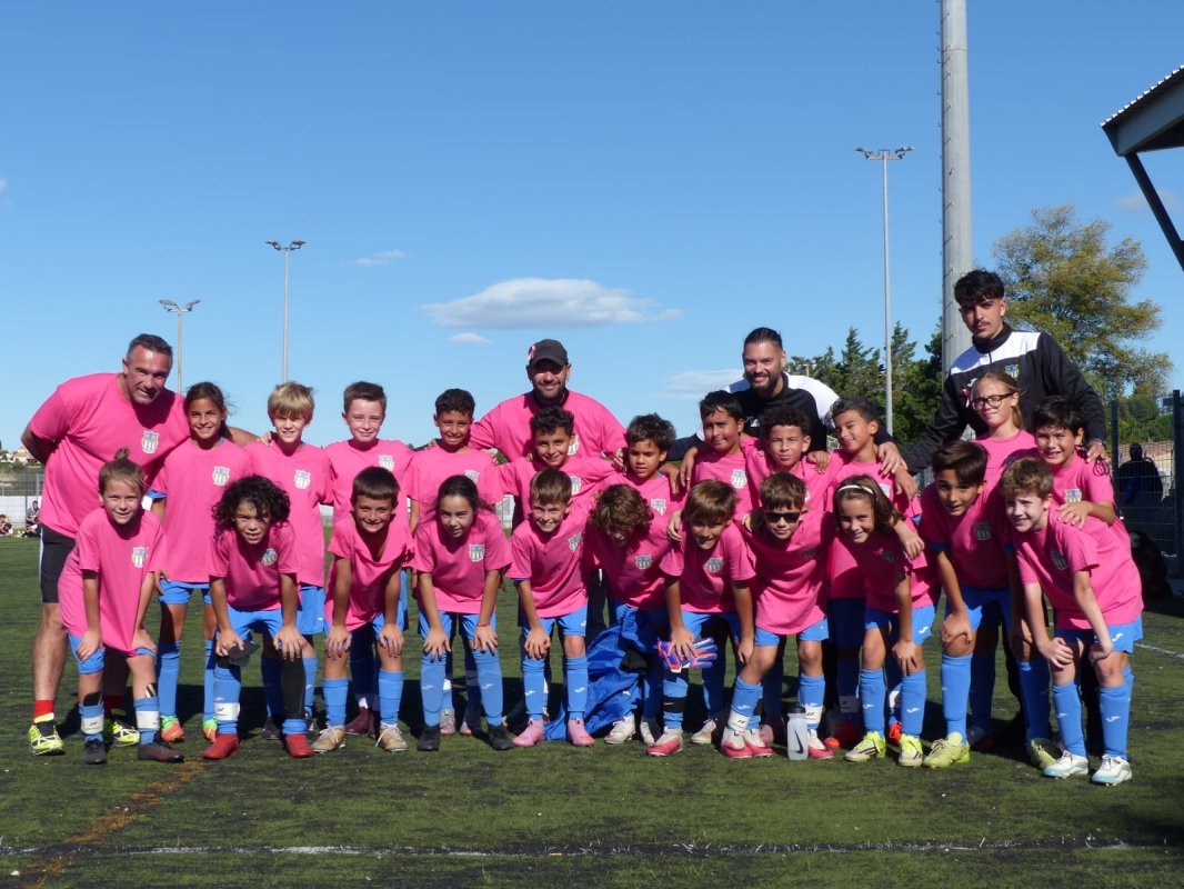 Les U11 du FC Domitia aux couleurs d&rsquo;OctobreRose2026 !