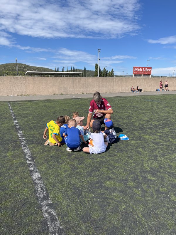 Les U5 du FC Domitia découvrent le plaisir du ballon