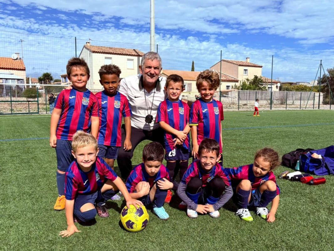 Les U6 du FC Domitia étaient en déplacement à la Peyrade