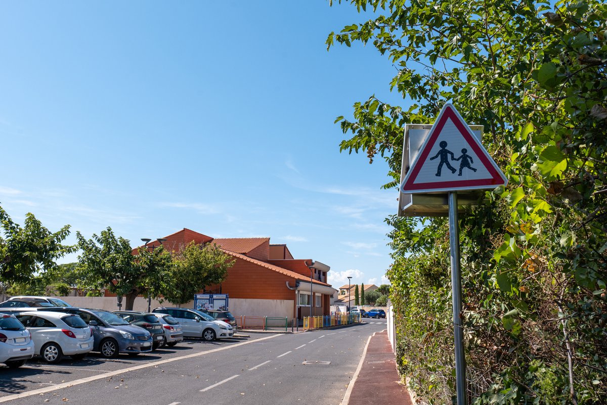 Une signalétique pour sécuriser les accès aux écoles