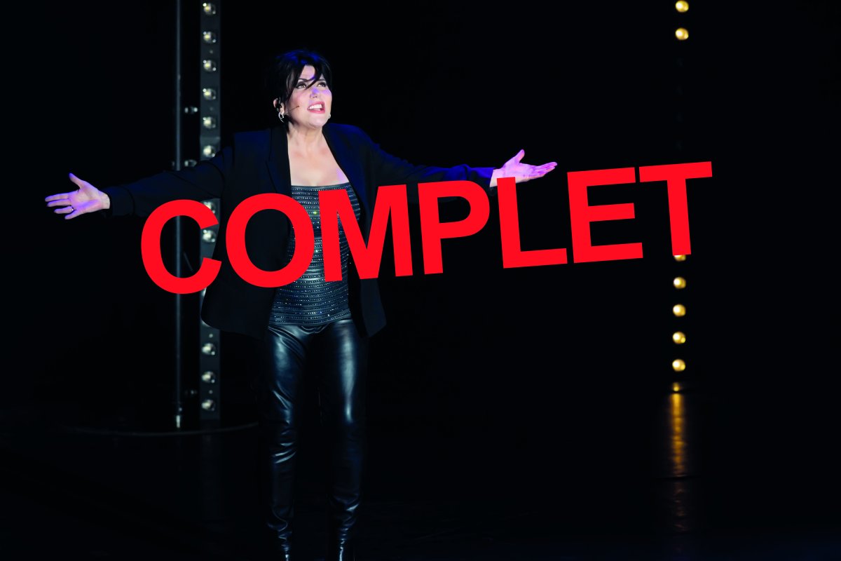 Spectacle "La Folle repart en th&egrave;se" complet