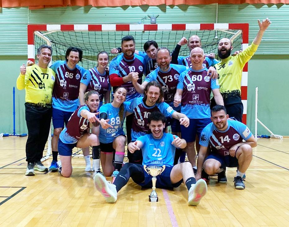 L'&eacute;quipe Loisirs de la V&egrave;ne Handball remporte le tournoi du Comit&eacute; de l'H&eacute;rault