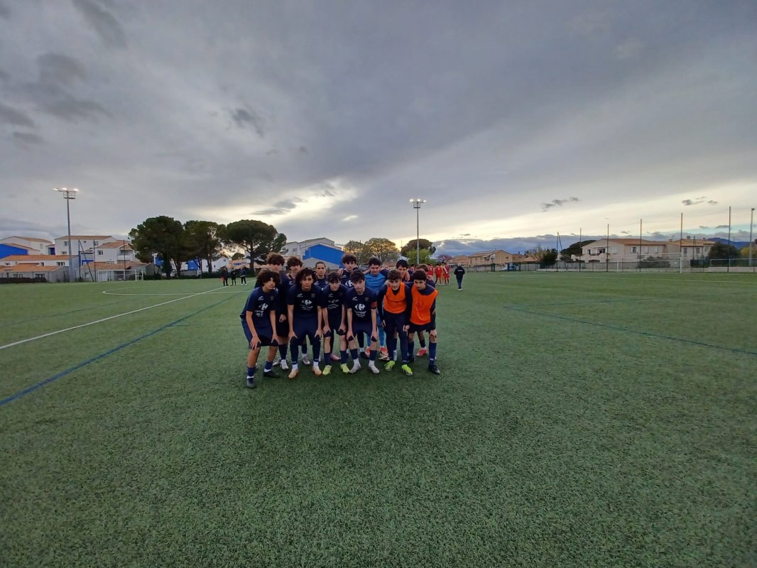 Solide victoire des U16 du FC Domitia &agrave; Gignac