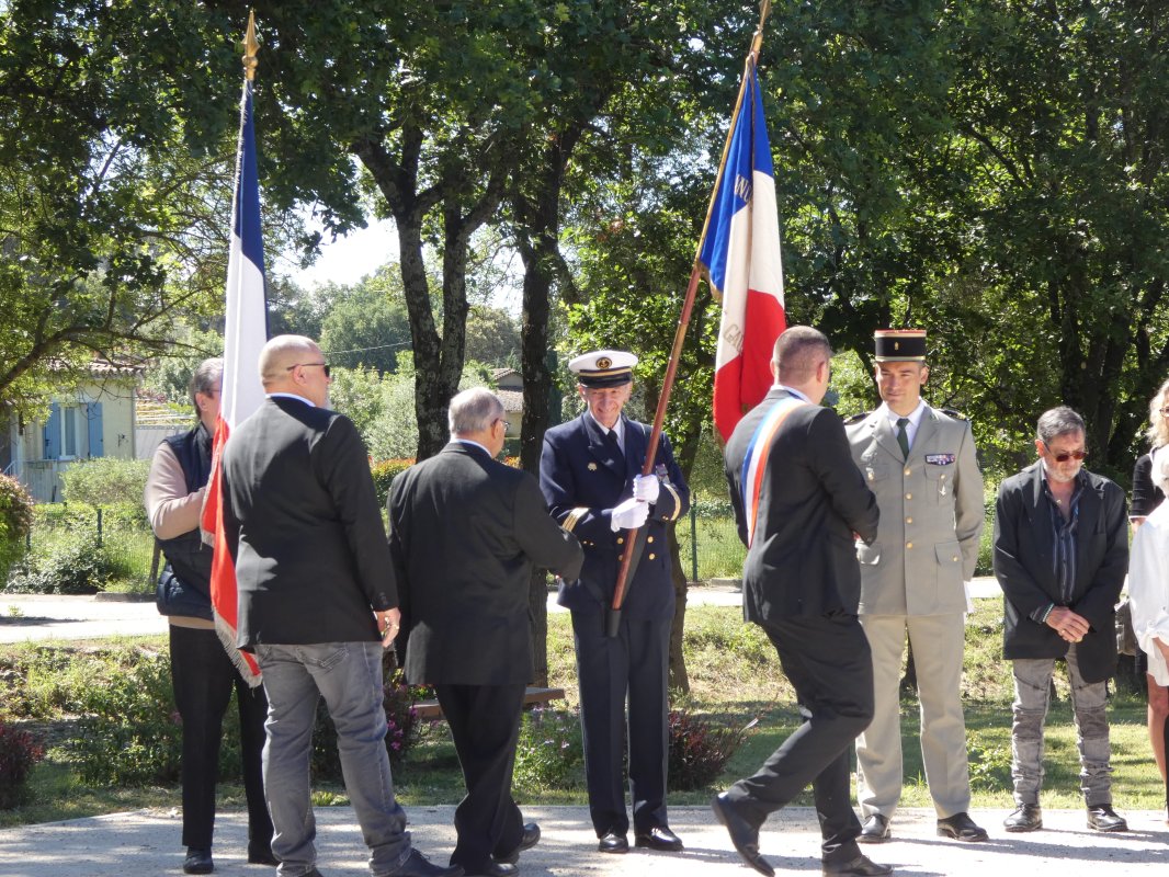 🔵⚪🔴81e anniversaire de la Victoire du 8 mai 1945