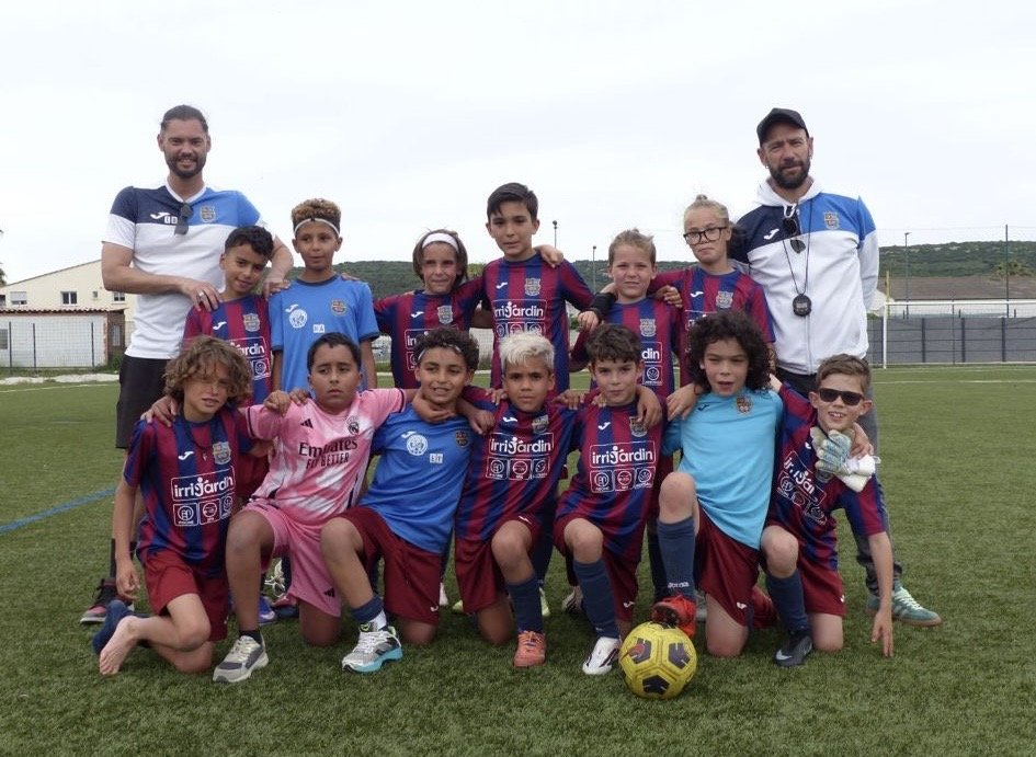 Les U10 B du FC Domitia r&eacute;ussissent un bon plateau &agrave; Gigean
