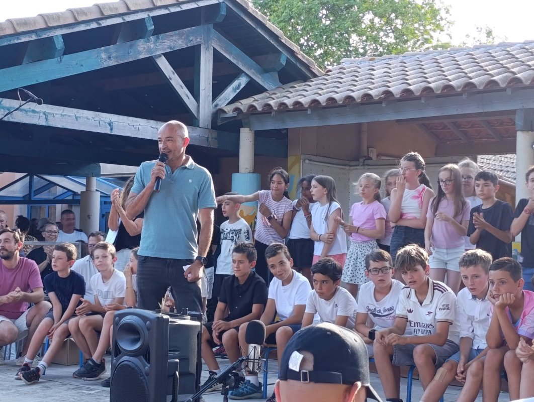 Cournonsec c&eacute;l&egrave;bre ses futurs coll&eacute;giens !